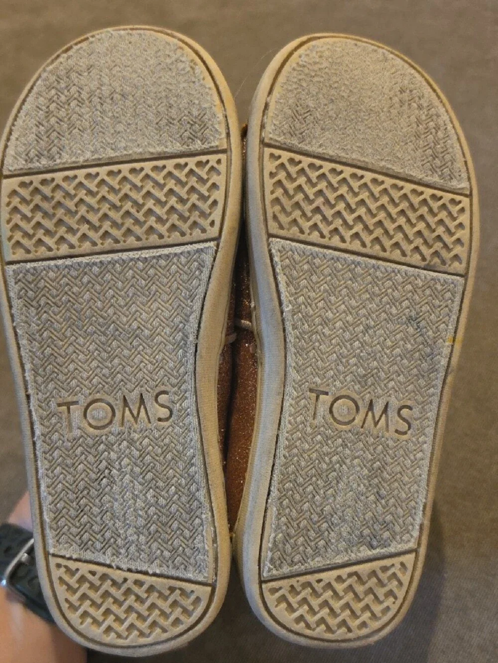 Toms Kids Glitter Slip-On Moccasins in Rose Gold
